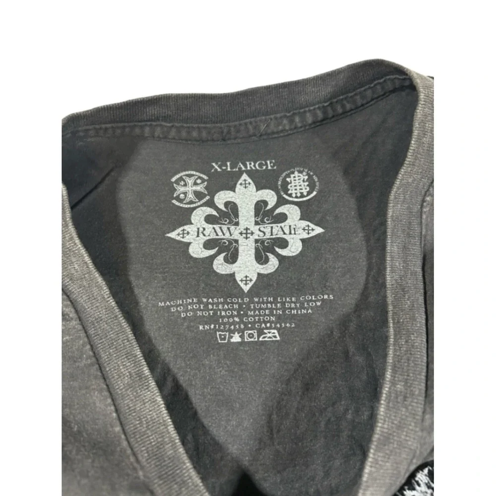 Raw State Mens XL V-Neck T-Shirt Faded Black Winged Cross Flocked Graphic Y2K